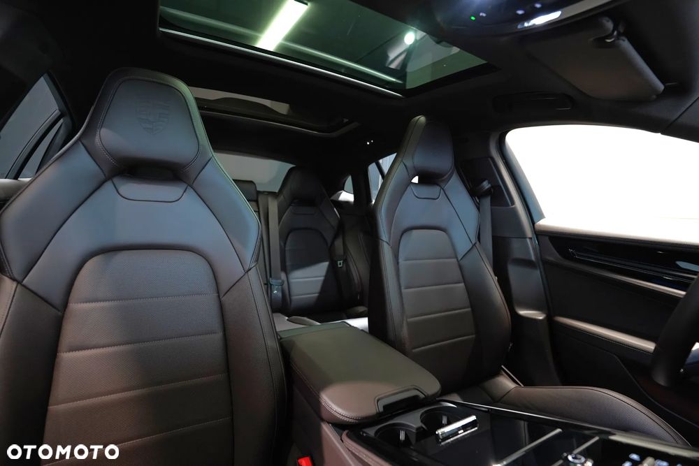 Porsche Panamera 4S E-Hybrid PHEV - 13