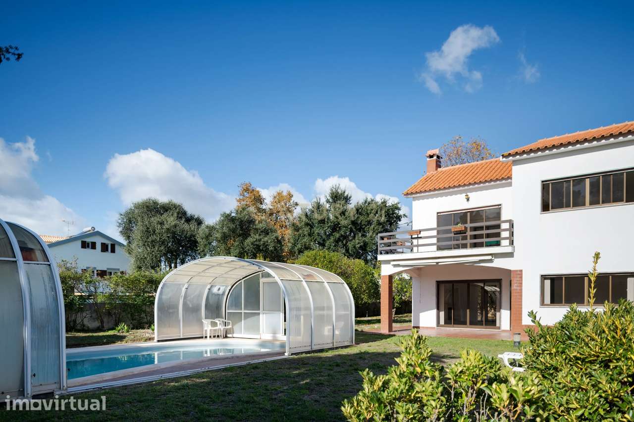 Moradia T4 Geminada à Venda na Marisol — 200 m² | Lote 900 m² | Piscin - Grande imagem: 2/37