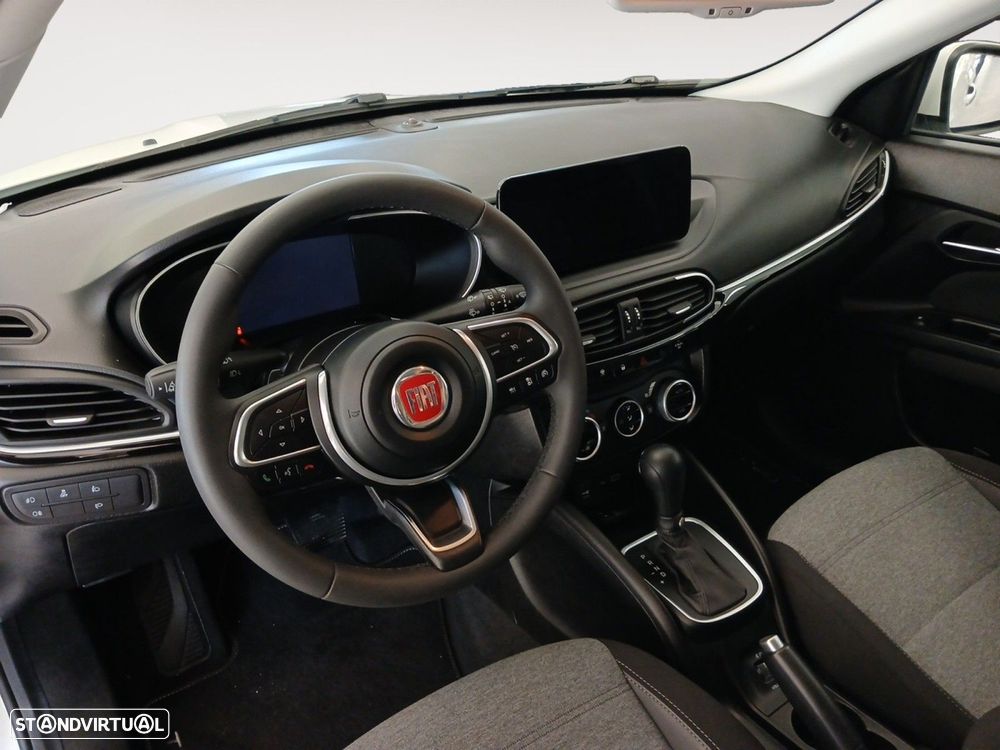 Fiat Tipo Station Wagon Cross 1.5 GSE T4 Cross DCT - 10