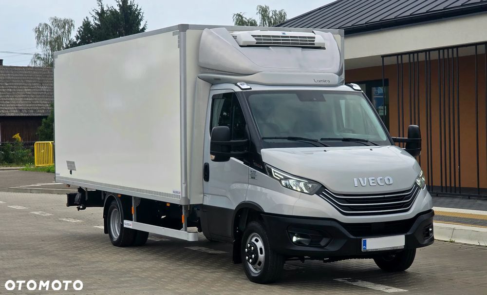 Iveco ❗️❗️DAILY 3.0 180KM 50C18 ❗️❗️ZABUDOWA IGLOOCAR 10 PALET / MROŹNIA -32 +32 / AGREGAT THERMOKING V300 MAX / AUTOMAT HI-MATIC / LAKIER METALIC / NAWIGACJA / TEMPOMAT ADAPTACYJNY / PODUSZKI PNEUMATYCZNE / GRUBA ŚCIANKA / WERSJA WZMOCNIONA / SALON POLSKA / FULL LED / MAKSYMALNA DOSTĘPNA OPCJA WYPOSAŻENIA❗❗ STAN - JAK NOWY ❗️ - 2