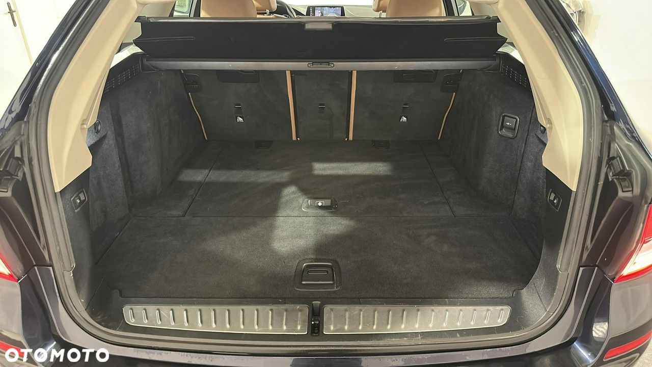 BMW Seria 5 - 26