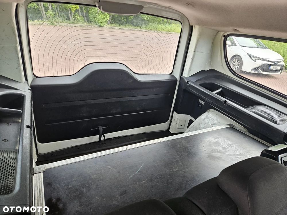 Fiat Doblo 1.4 T-Jet 16V Easy - 9
