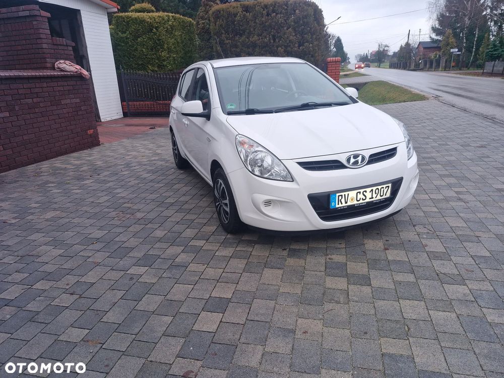 Hyundai i20 1.2 UEFA EURO 2012 Edition - 2