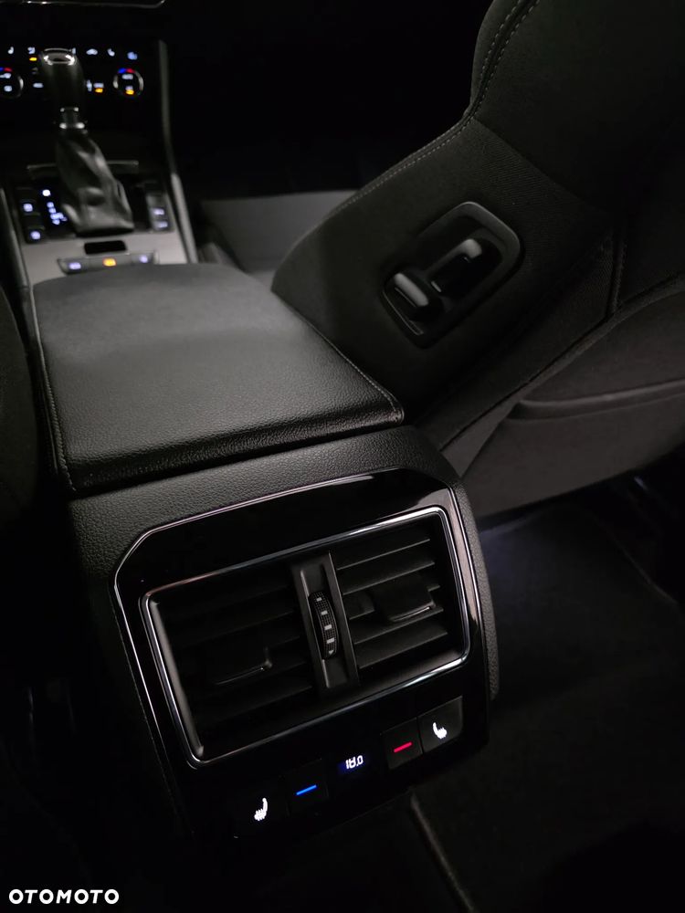 Skoda Superb 2.0 TDI SCR Style DSG - 21