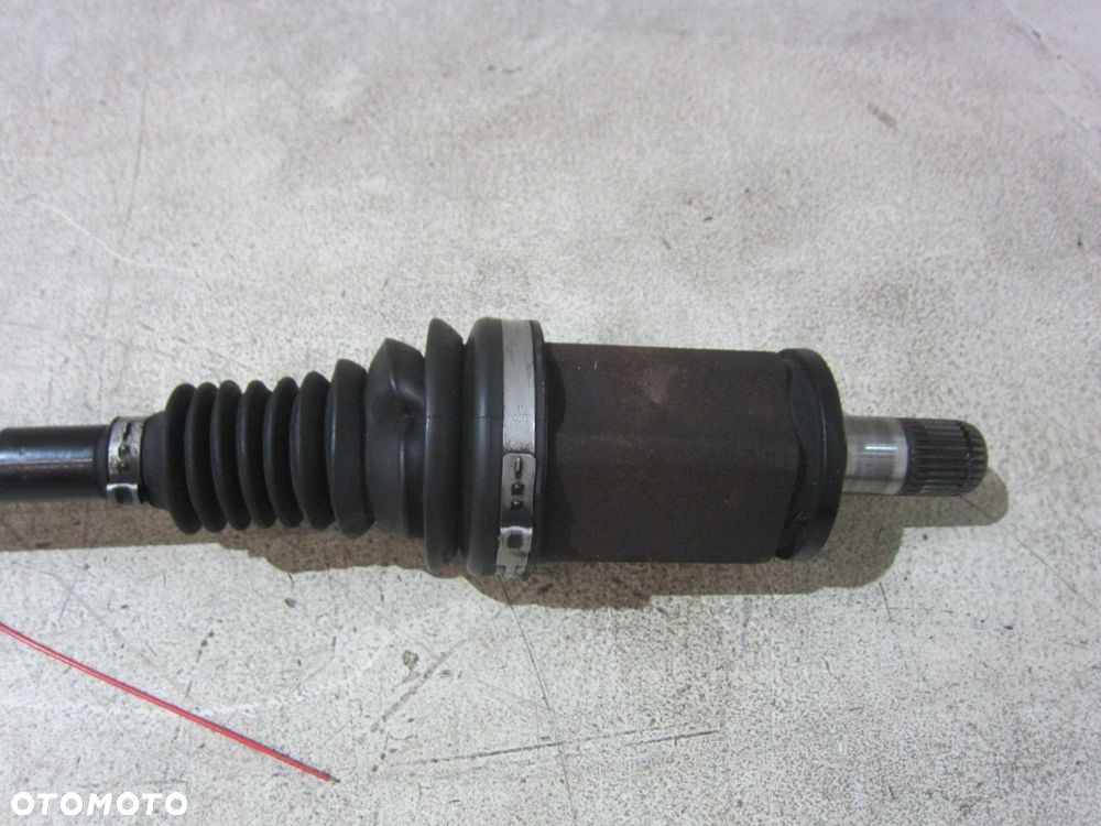 BMW F31 F30 F20 F34 4X4 PÓŁOŚ LEWA PRZEDNIA LEWY PRZÓD 7597693 31607597693 - 4