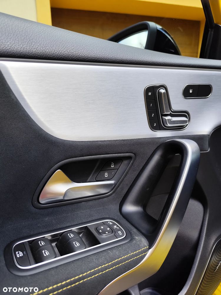 Mercedes-Benz Klasa A 45 S AMG 4-Matic 8G-DCT - 25
