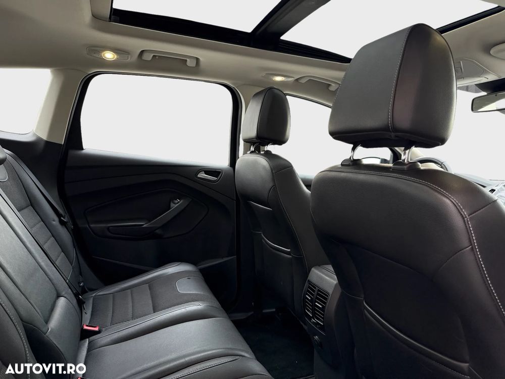 Ford Kuga 2.0 TDCi 4x4 Aut. Titanium - 10
