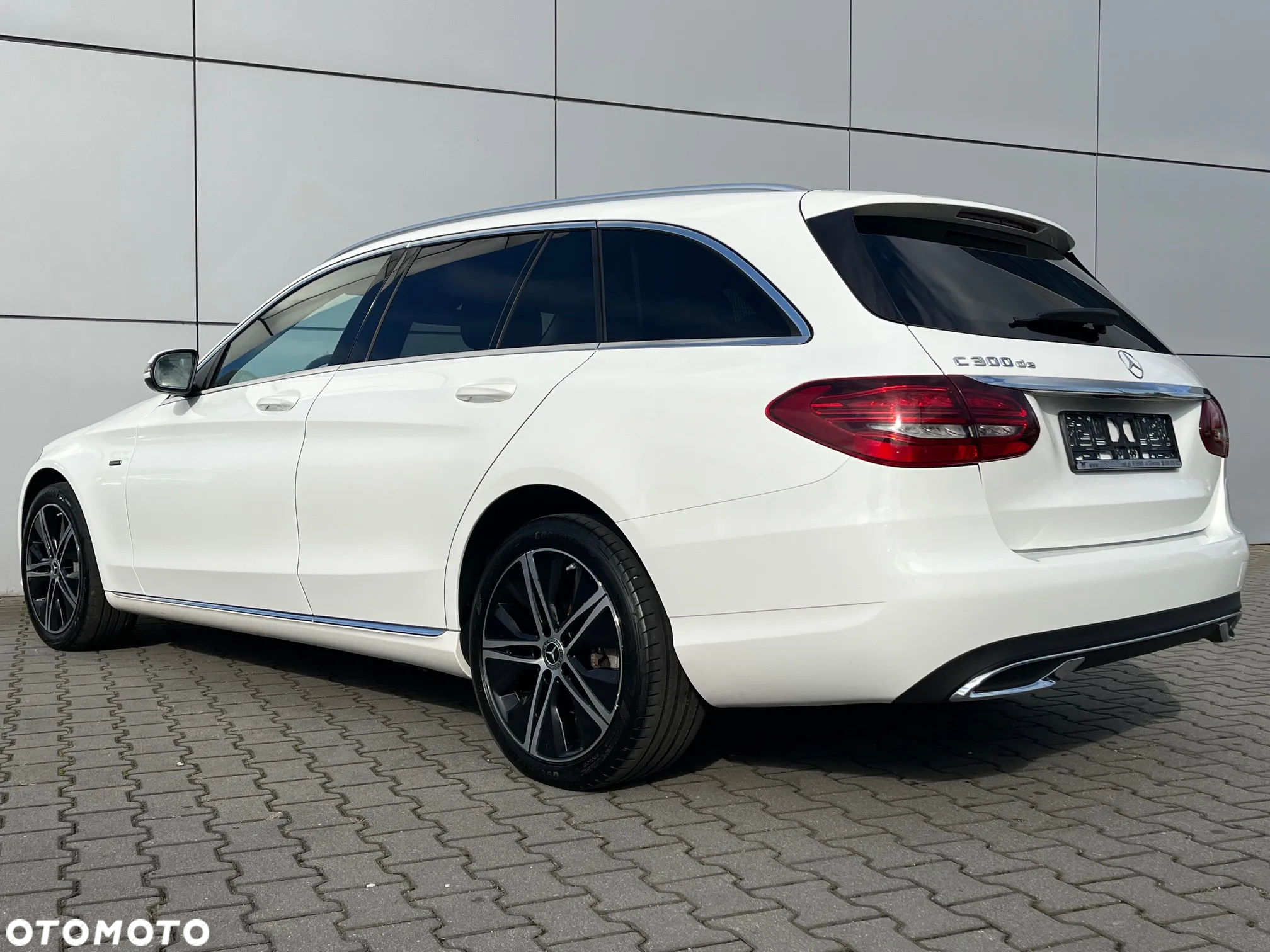 Mercedes-Benz Klasa C 300 de 9G-TRONIC - 10