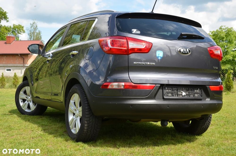 Kia Sportage 1.7 CRDI 2WD ISG Dream-Team Edition - 8