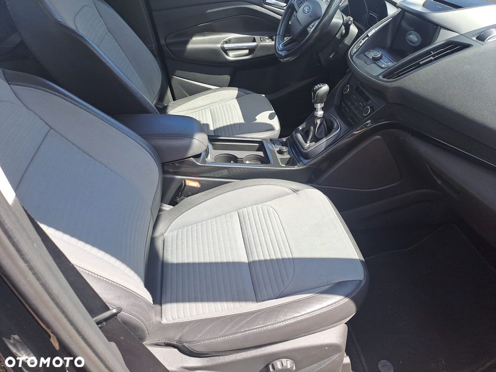 Ford Kuga 2.0 TDCi 4x4 Vignale - 26