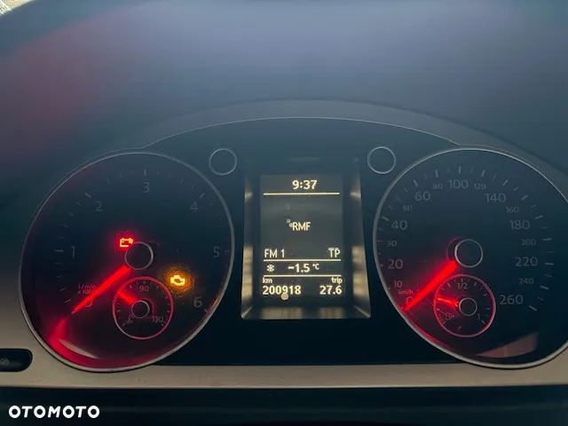 Volkswagen Passat Variant 2.0 TDI Comfortline - 24