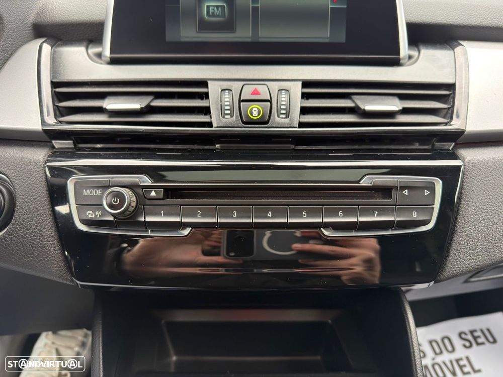 BMW 216 Active Tourer d Line Sport - 36