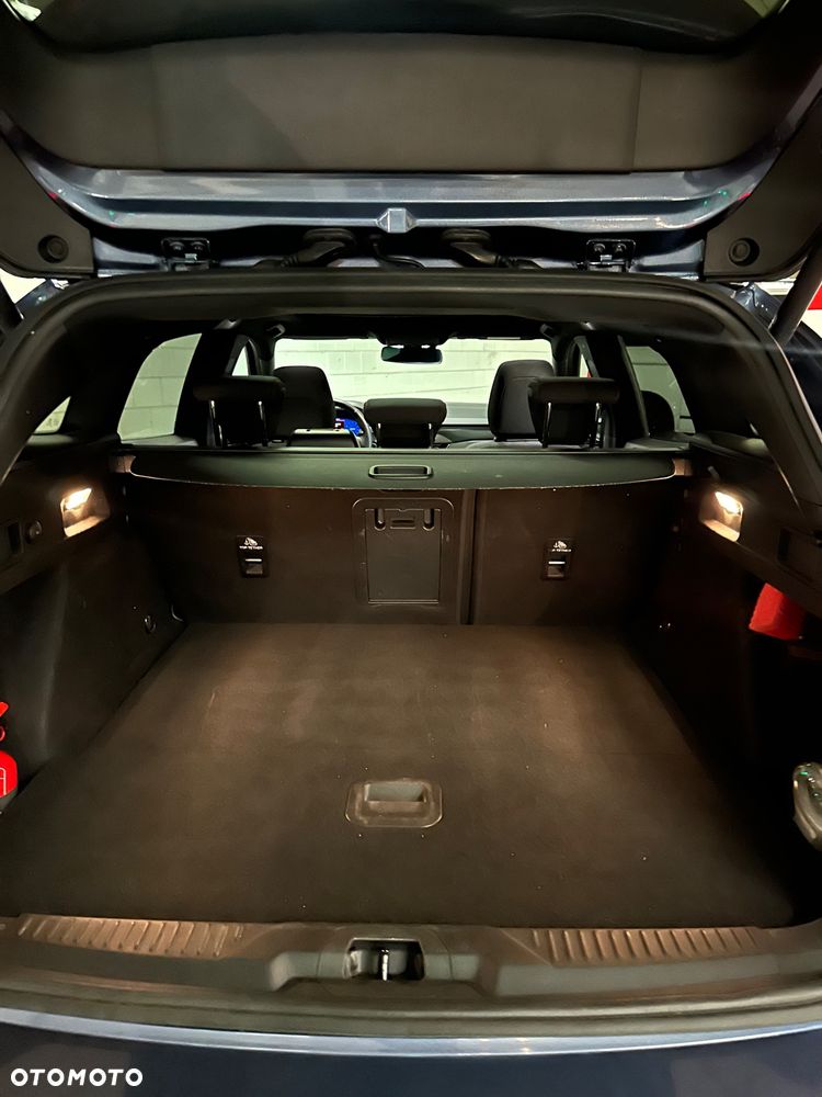 Ford Focus 1.0 EcoBoost mHEV ST-Line X - 13