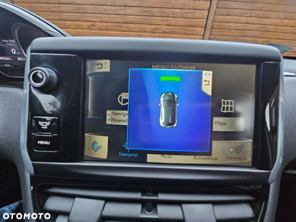 Peugeot 208 1.2 PureTech Allure - 21