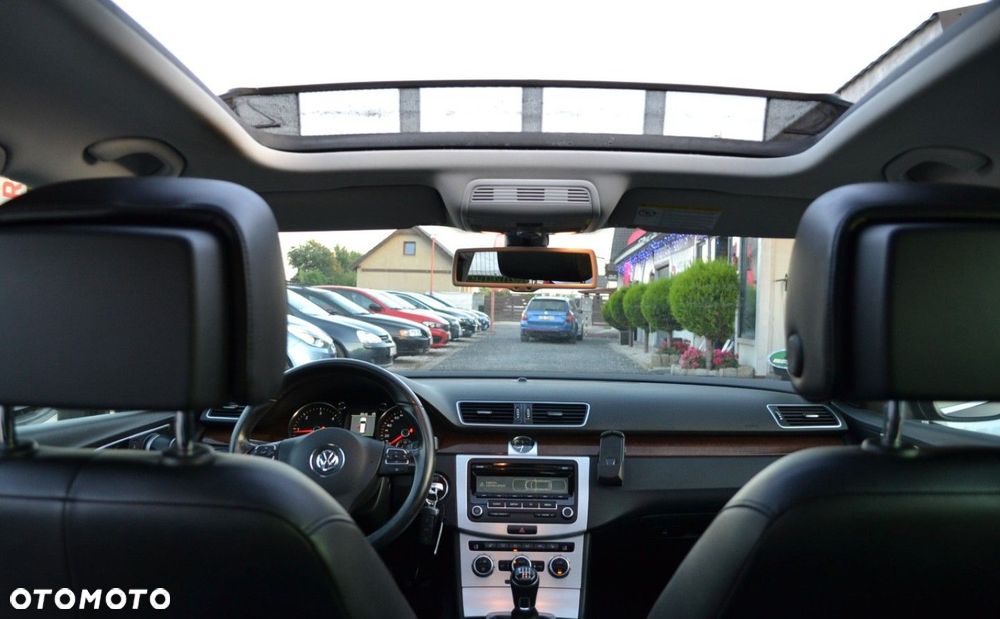 Volkswagen Passat - 28