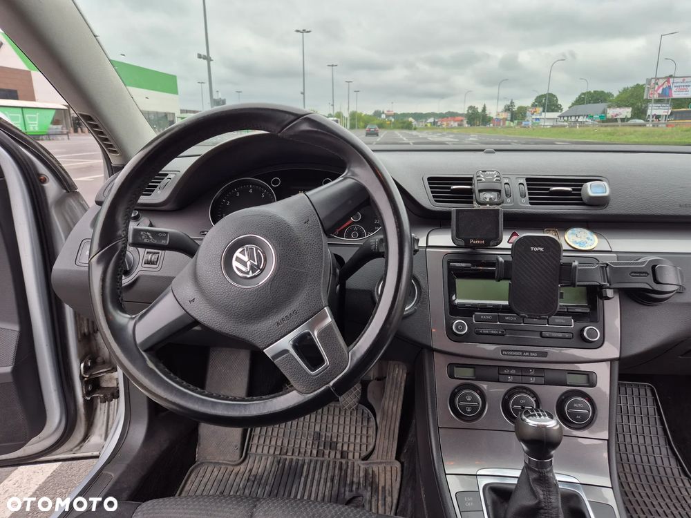 Volkswagen Passat 1.8 TSI Comfortline - 15