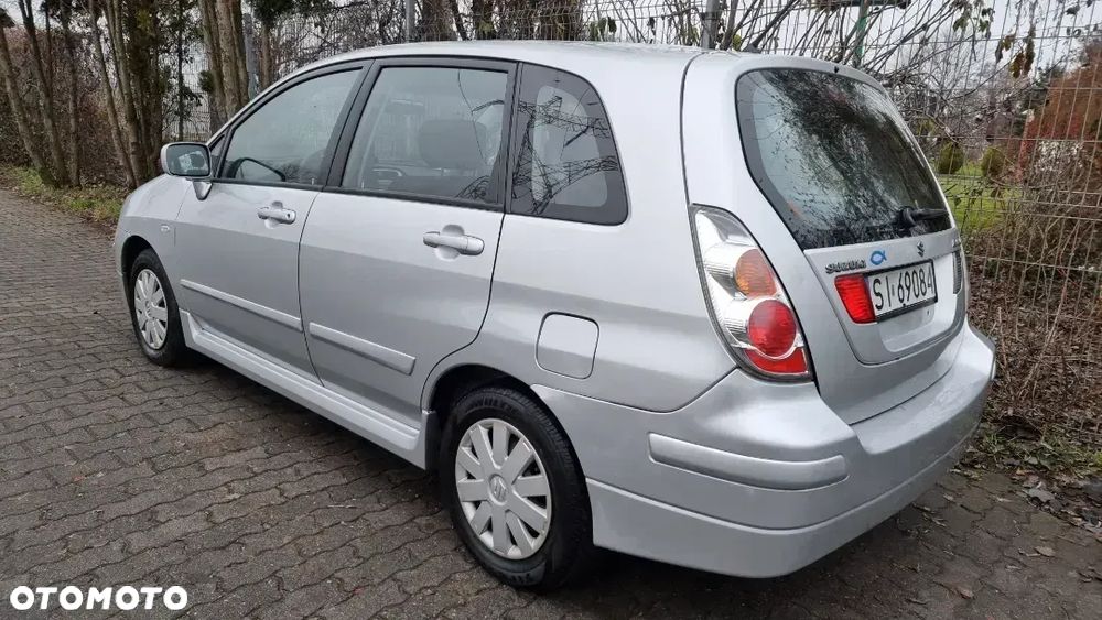 Suzuki Liana 1.6 - 5