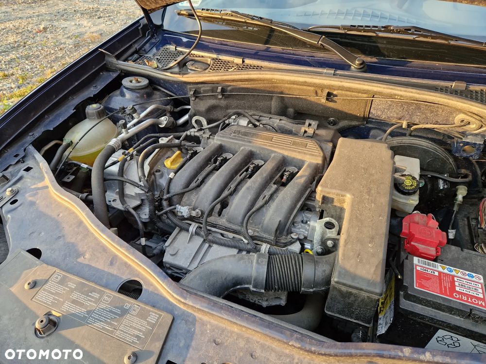 Dacia Duster 1.6 Laureate - 16