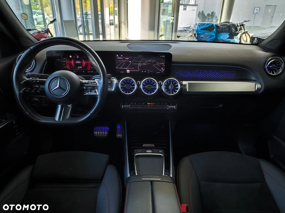 Mercedes-Benz GLB 200 AMG Line 7G-DCT - 12