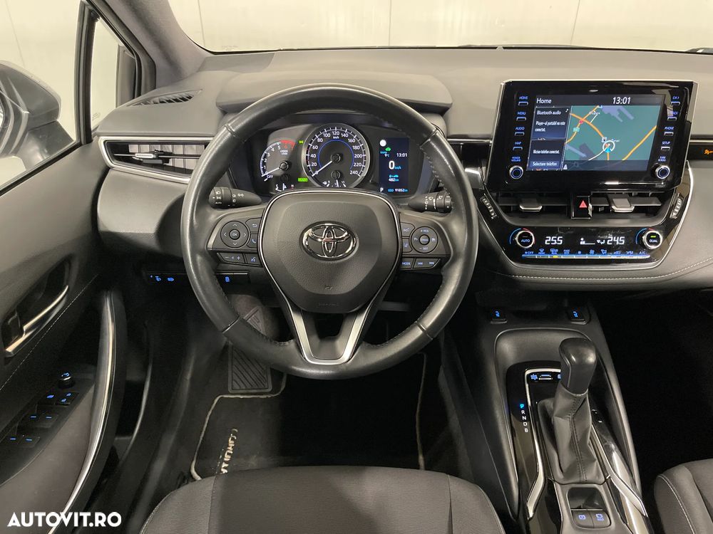 Toyota Corolla 1.8 Hybrid Business Edition - 6