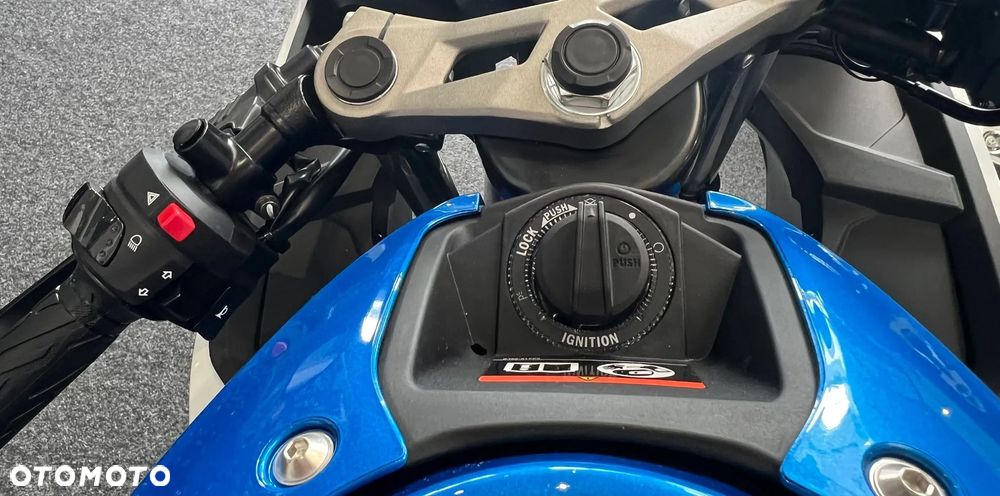 Suzuki GSX-R - 14