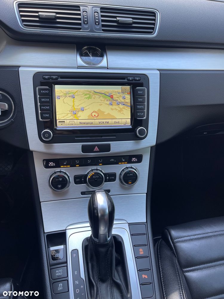 Volkswagen Passat 2.0 TDI Comfortline R-Style DSG - 17