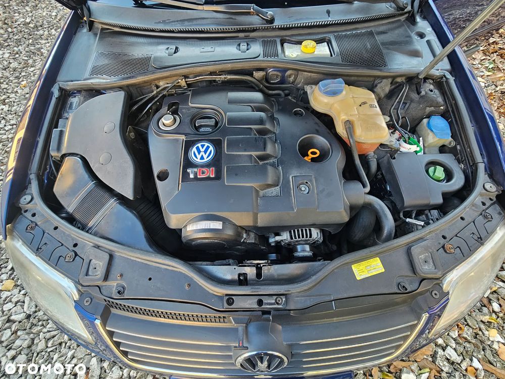 Volkswagen Passat 1.9 TDI Comfortline - 29