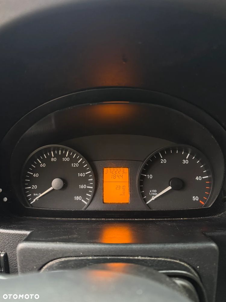 Mercedes-Benz SPRINTER 515 - 11