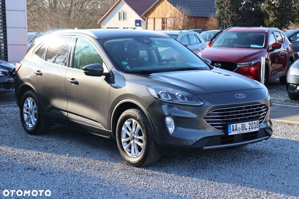 Ford Kuga 2.0 EcoBlue 4x4 TITANIUM X - 3