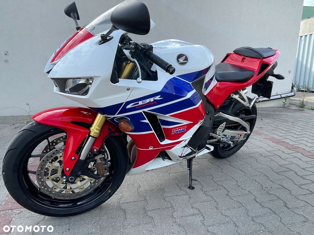 Honda CBR - 8