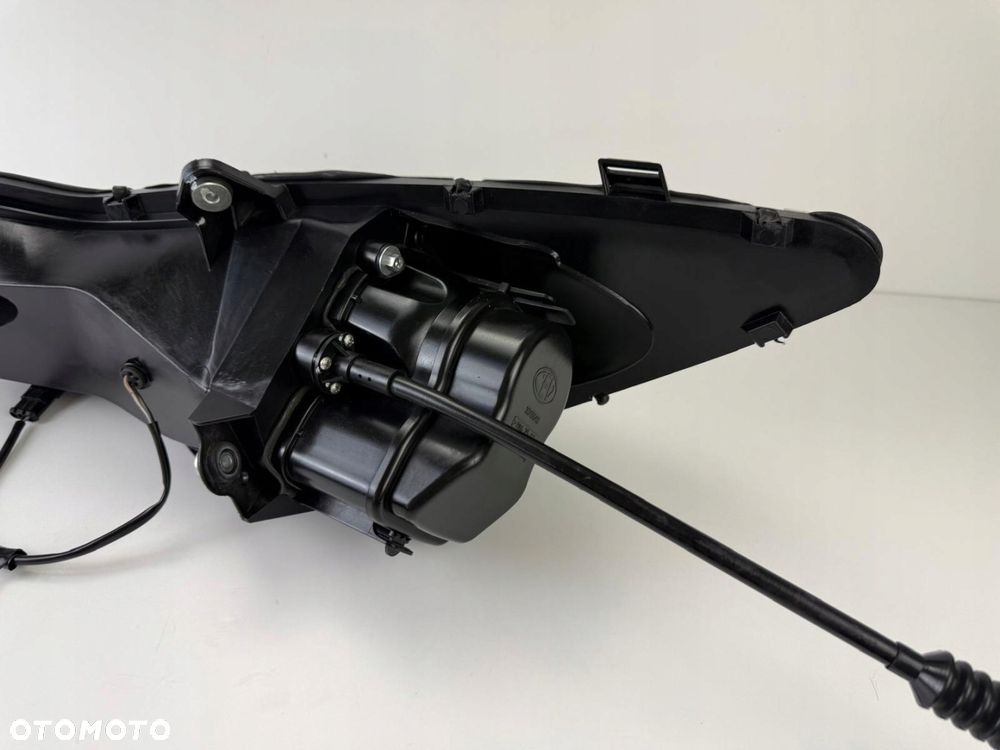 Lampa przednia prawa Can-Am Spyder RT-S 2012+ - 14