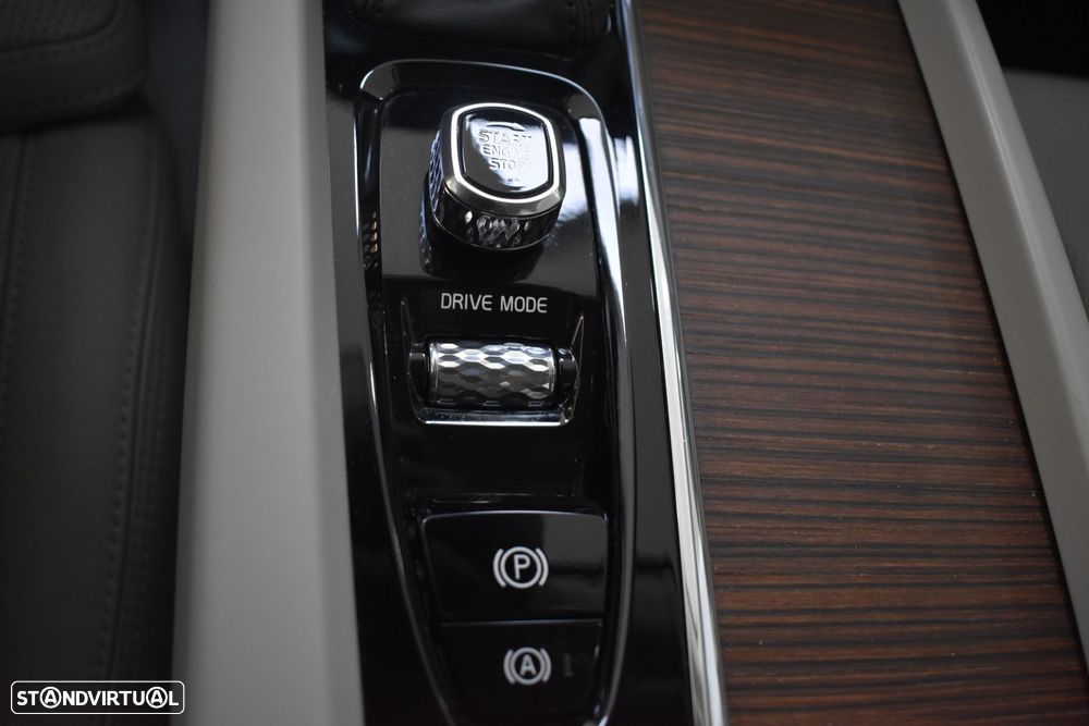 Volvo XC 60 2.0 D4 Inscription AWD Geartronic - 41