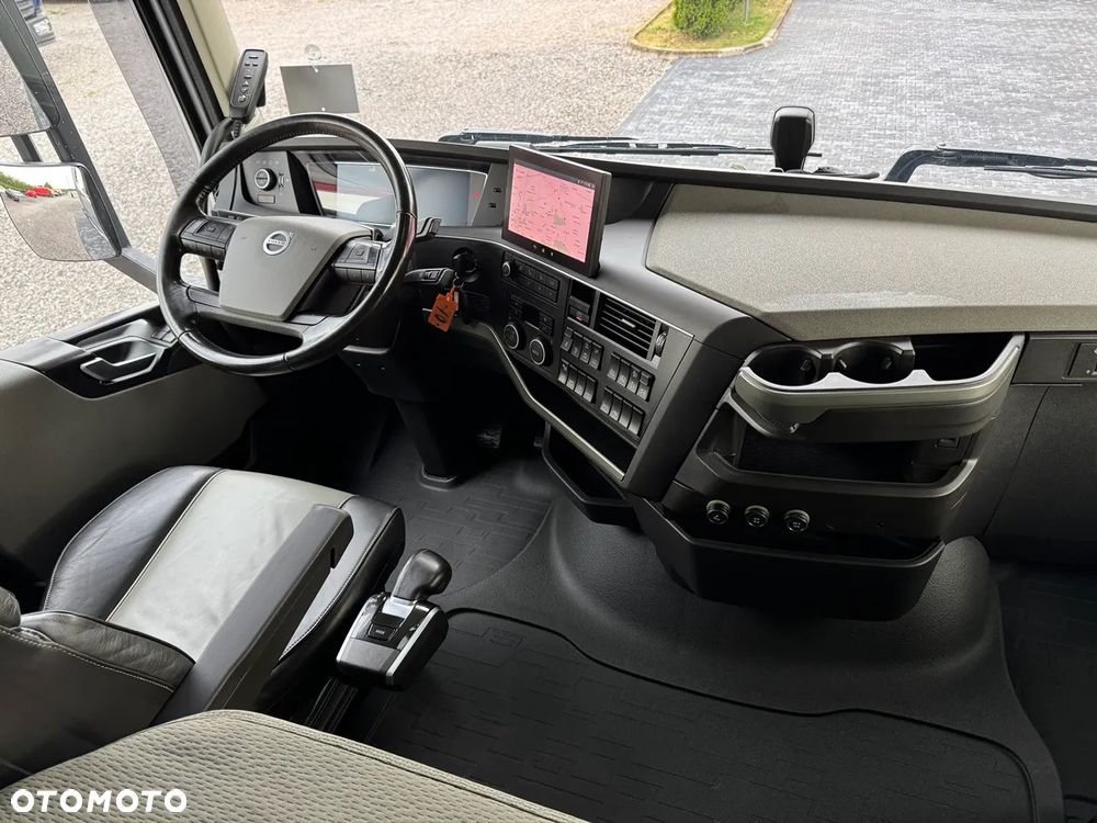 Volvo FH 500 /6X4 /BEZ I-SAVE/PODNOSZONA OŚ/REGULOWANE SIODŁO/CAŁE NA PODUCHACH/ RETARDER / Z NIEMIEC - 31