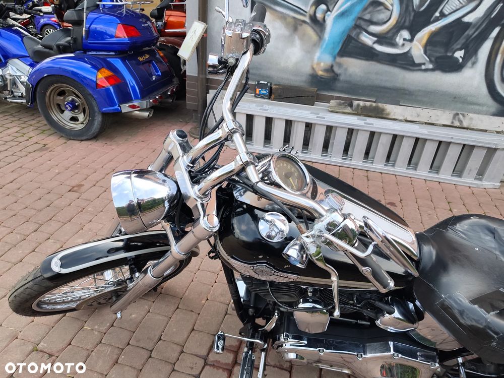 Harley-Davidson Softail Deluxe - 35