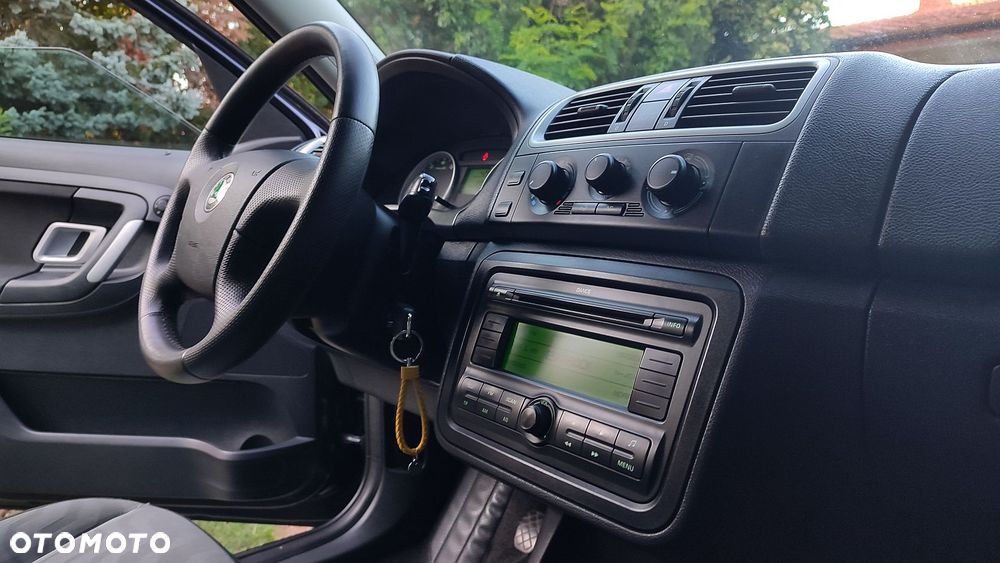 Skoda Roomster 1.4 16V Style PLUS EDITION - 36