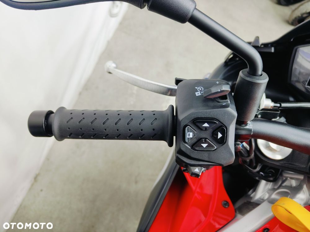 Aprilia Tuono - 14