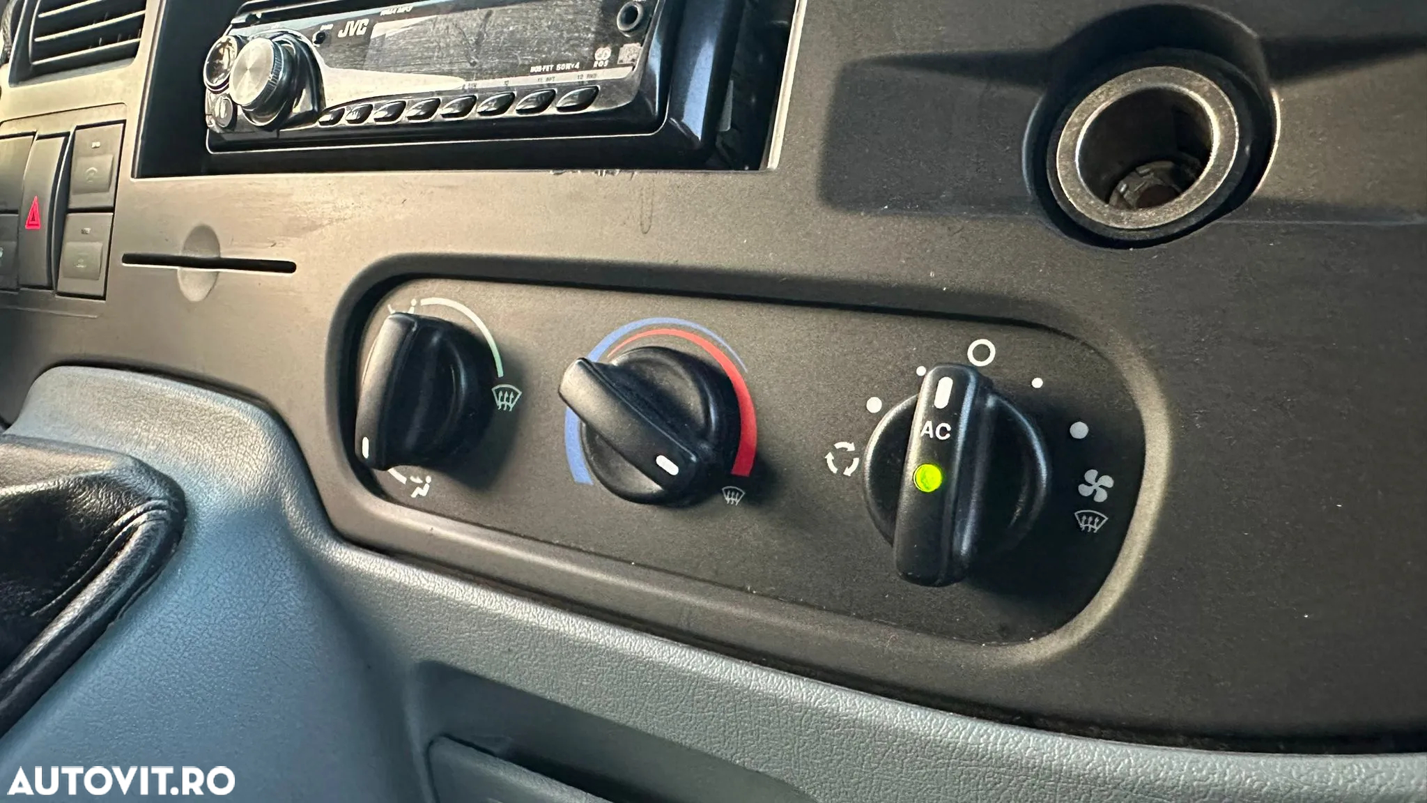 Ford Transit - 15