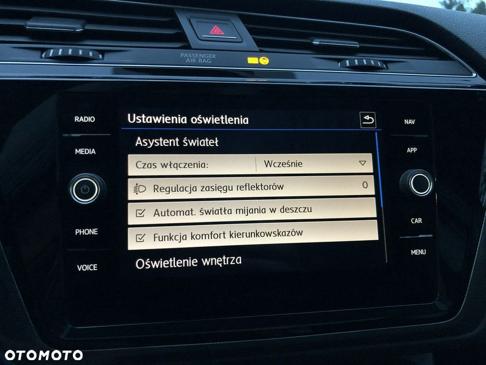 Volkswagen Touran - 20