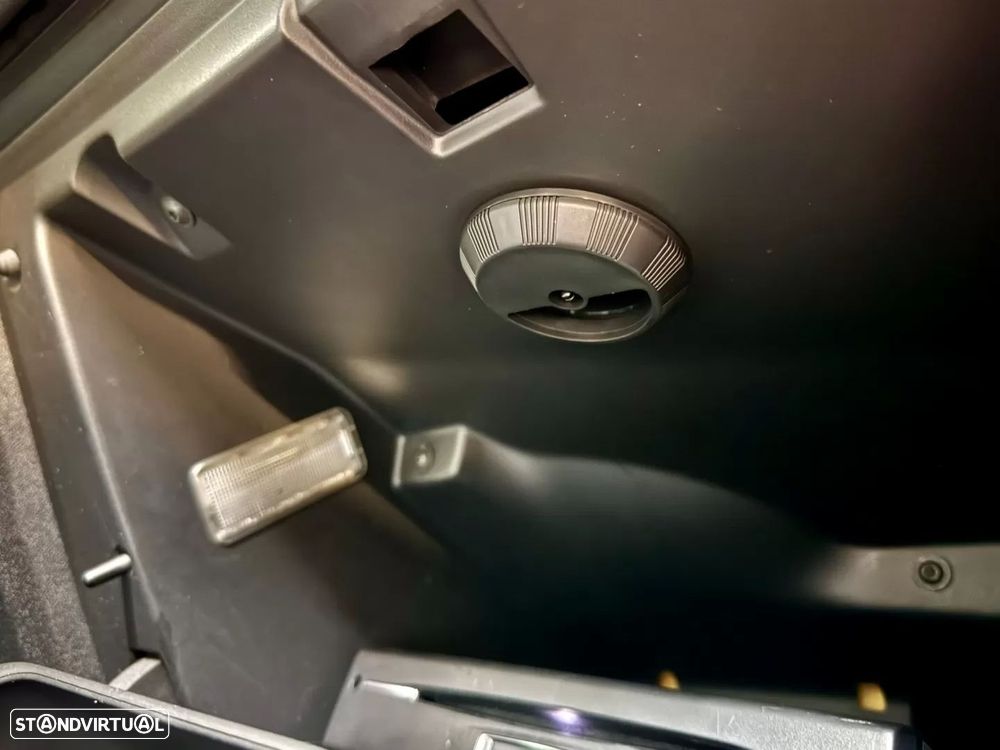 Peugeot 2008 1.6 e-HDi Allure - 47