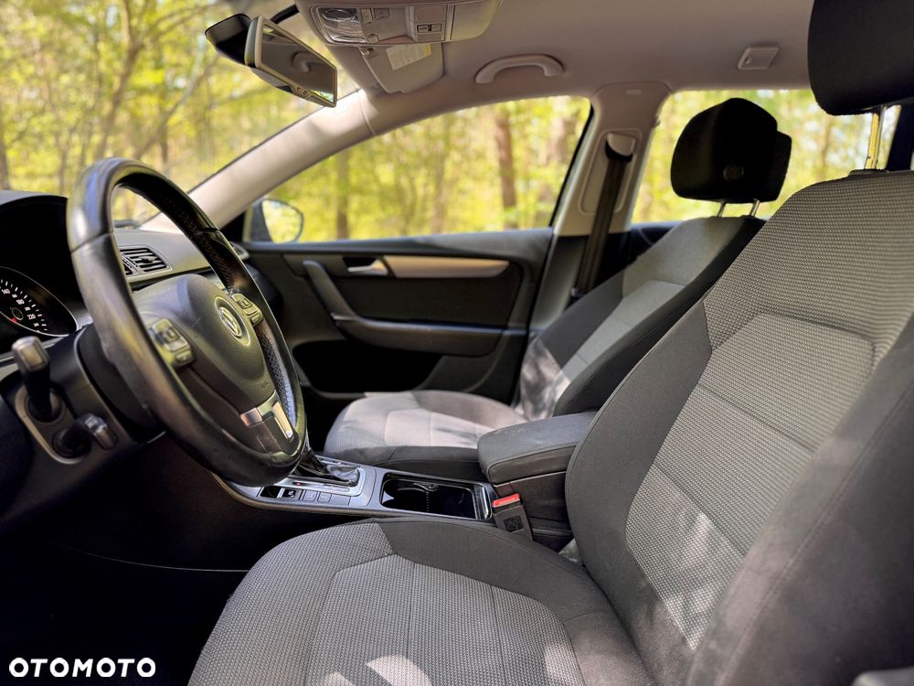 Volkswagen Passat 2.0 TDI DSG Highline - 10