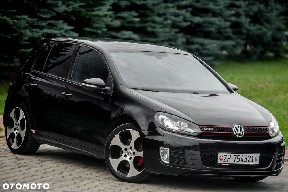 Volkswagen Golf 2.0 GTI - 2