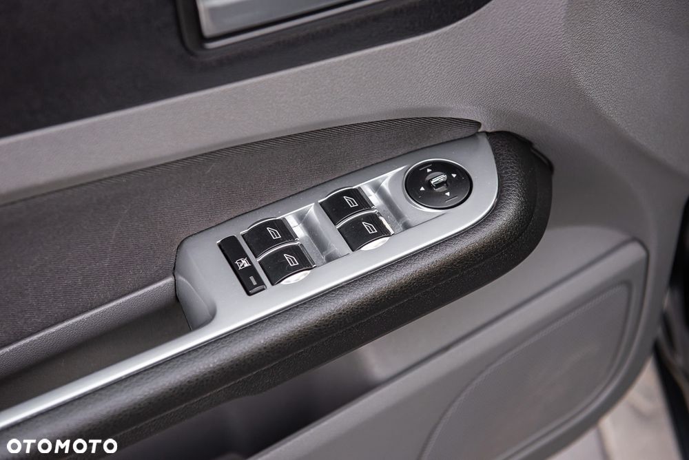 Ford Focus 1.8 Trend - 21