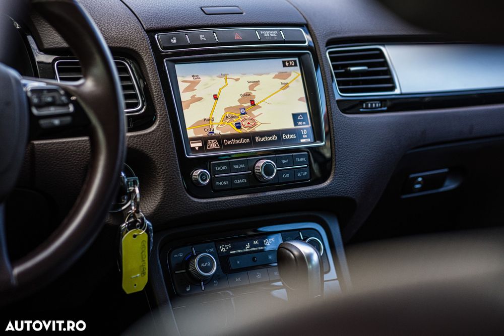 Volkswagen Touareg 3.0 V6 TDI SCR Blue Motion DPF Automatik - 19