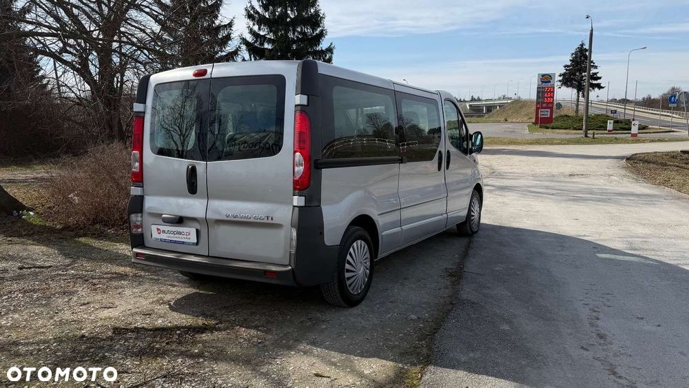 Opel Vivaro - 13