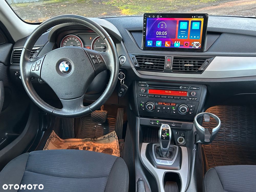 BMW X1 sDrive18d - 9