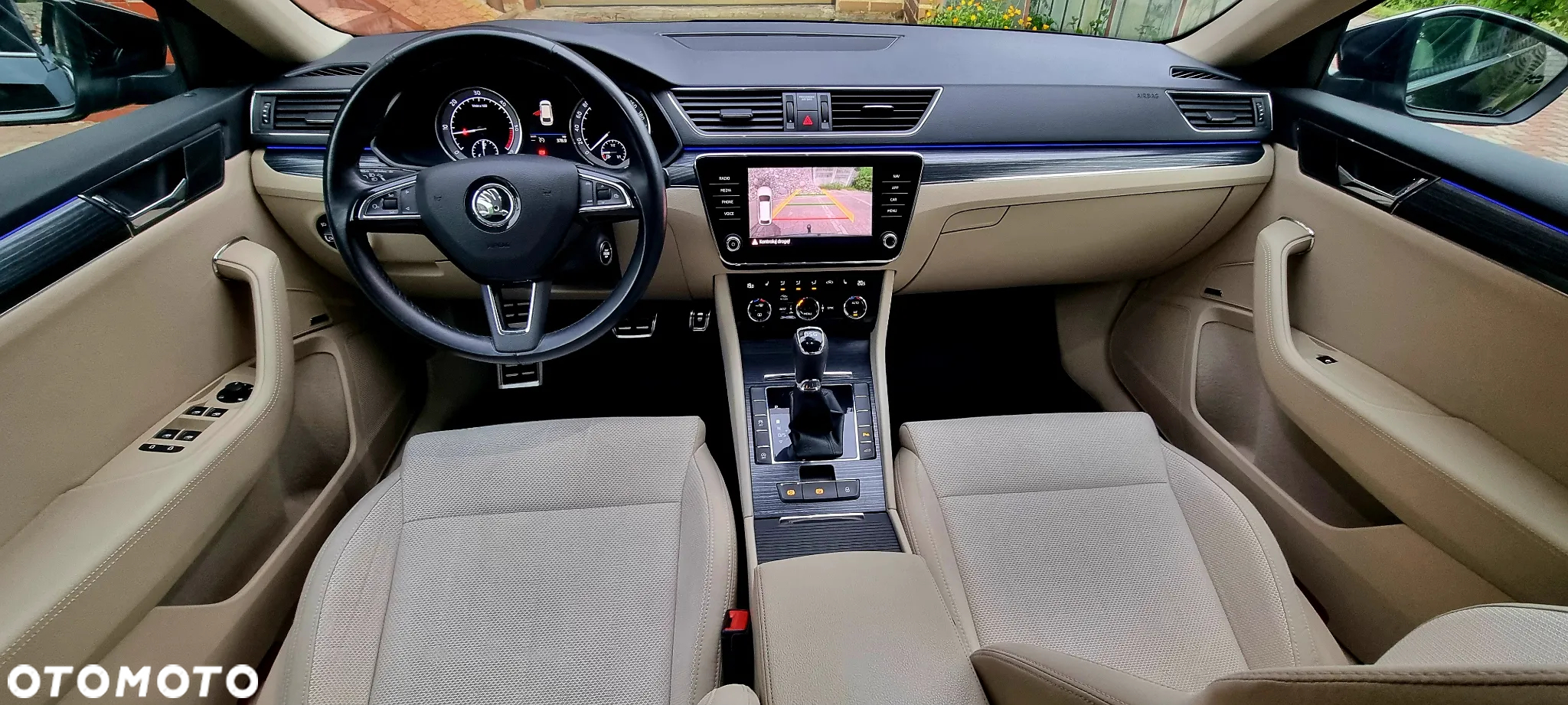 Skoda Superb 2.0 TDI SCR Style DSG - 3