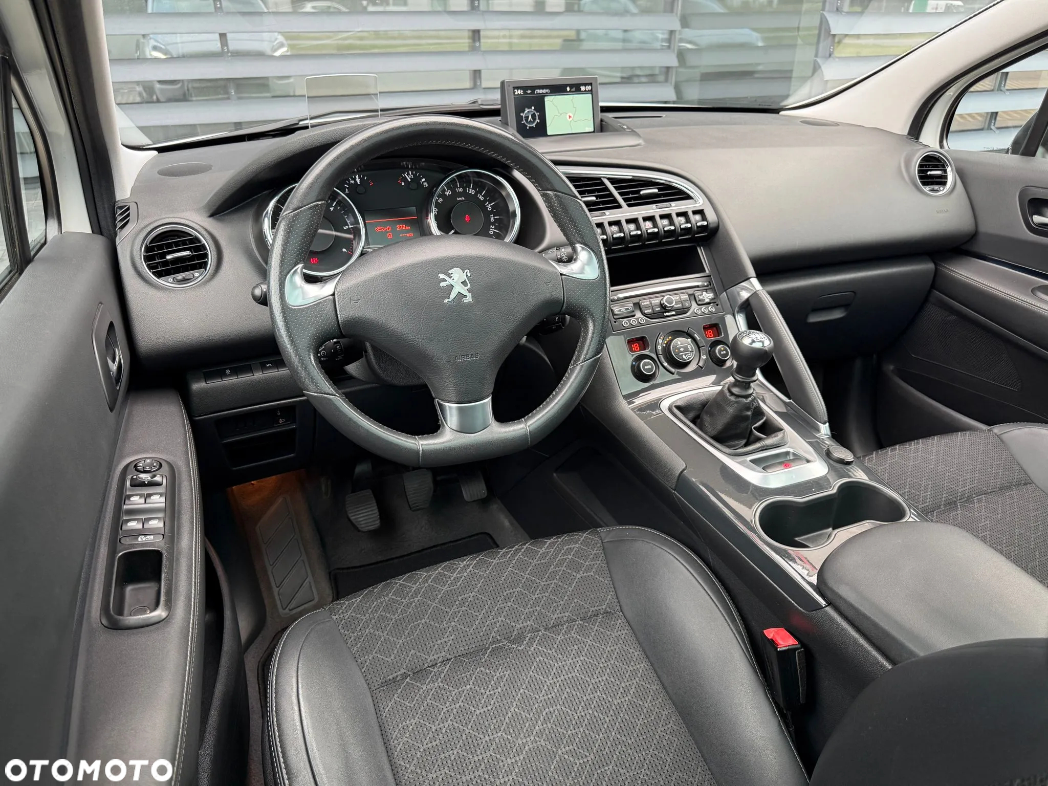 Peugeot 3008 HDi FAP 115 Roland Garros - 20