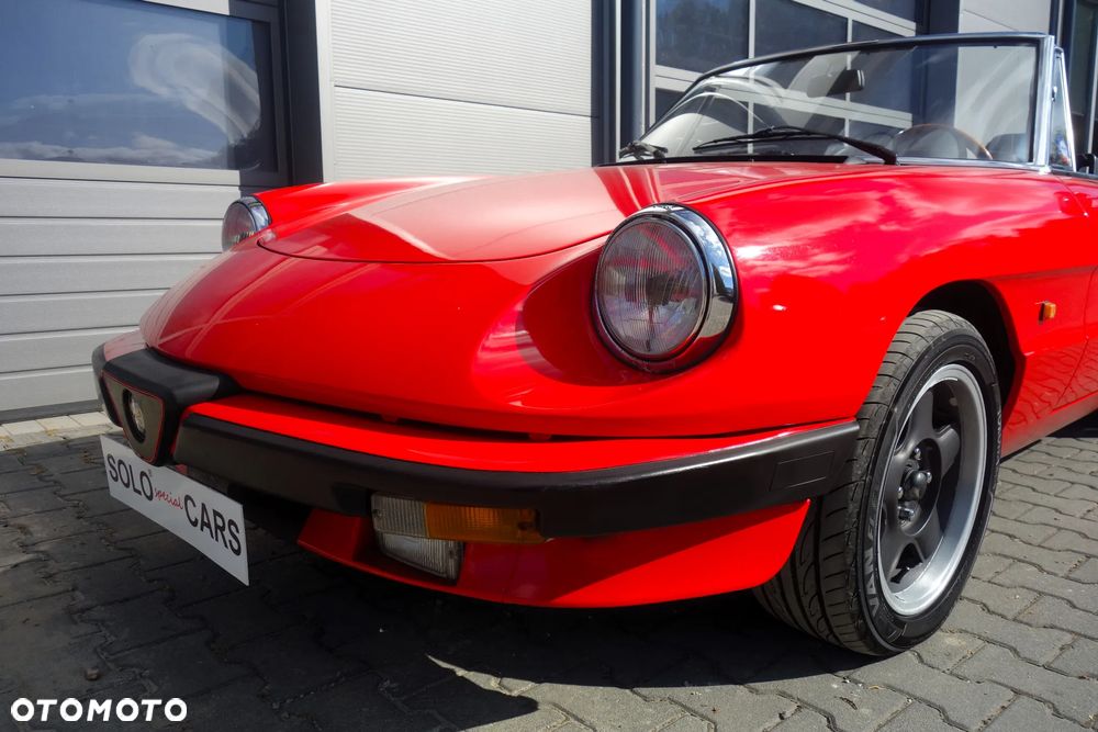 Alfa Romeo Spider 2.0 - 16