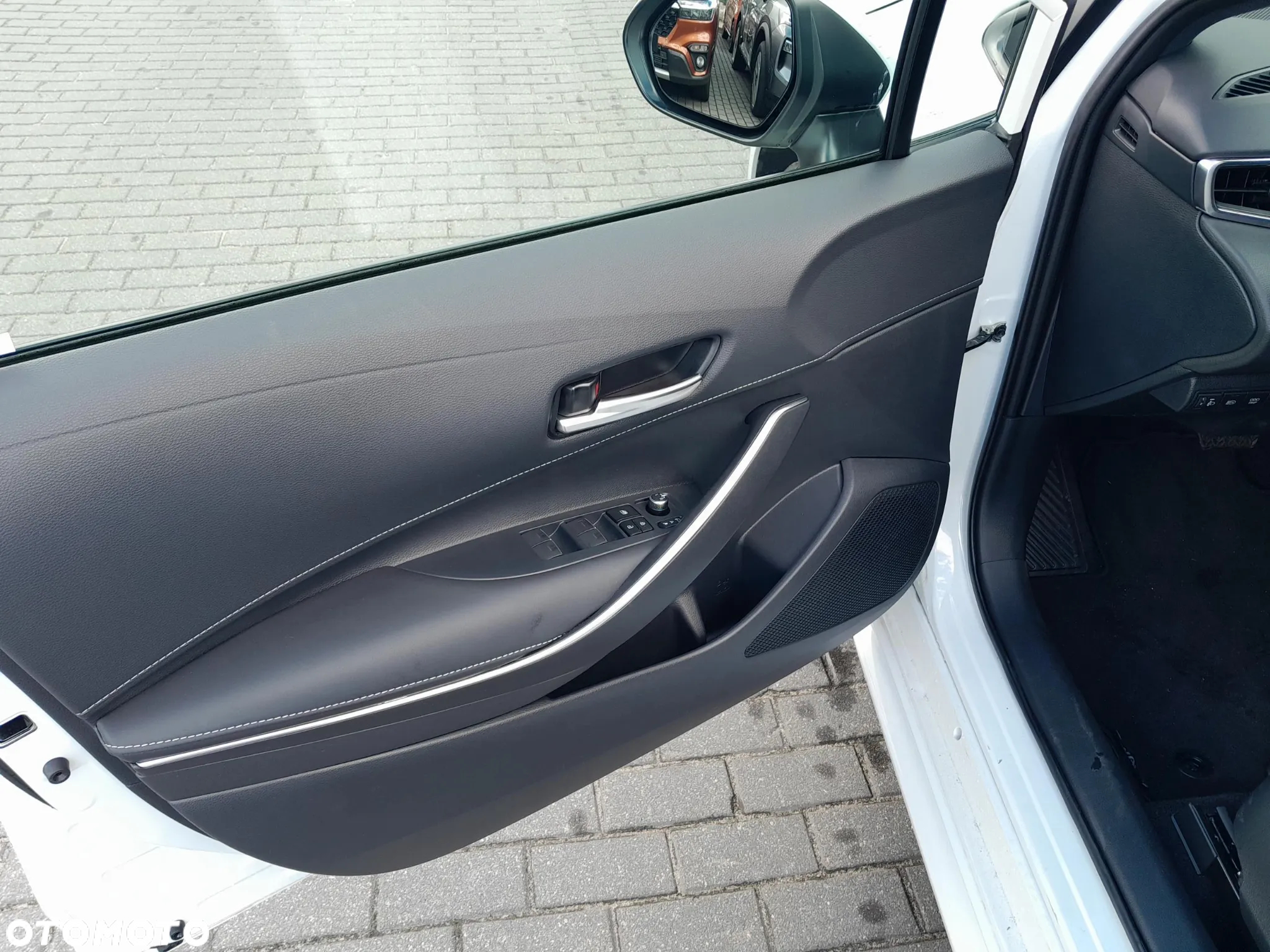 Suzuki Swace 1.8 Hybrid Elegance CVT - 10