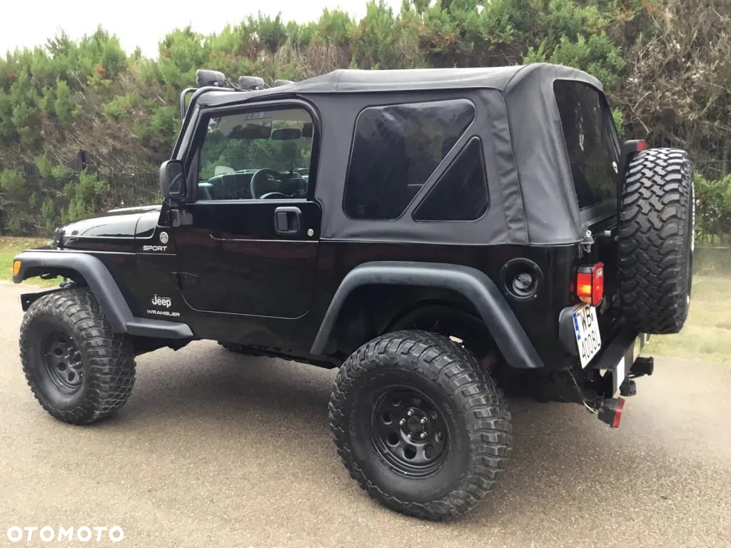 Jeep Wrangler - 7